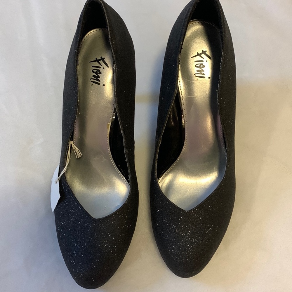 Dress shoes